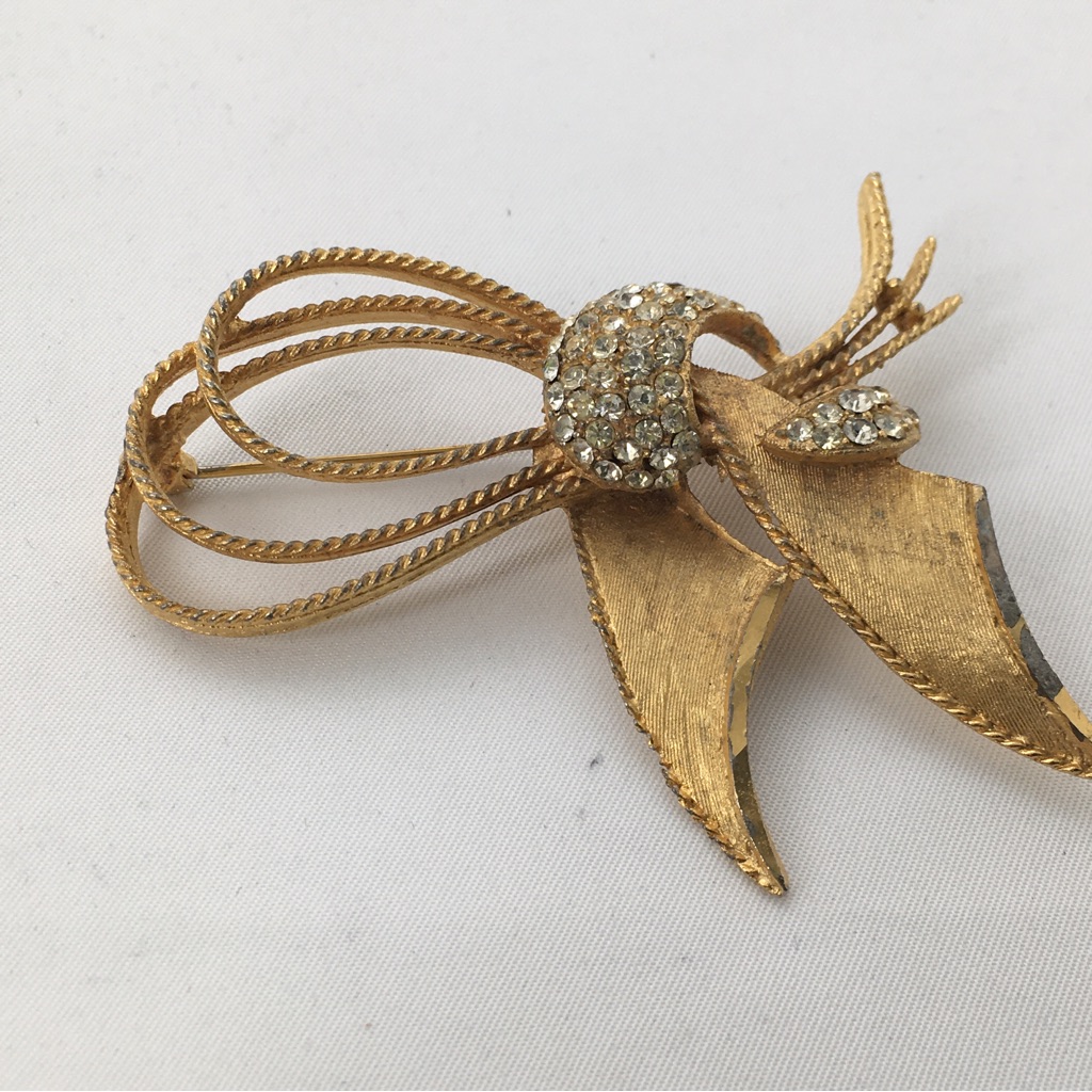 Vintage Bsk Gold And Crystal Brooch 1950-1960s 12$